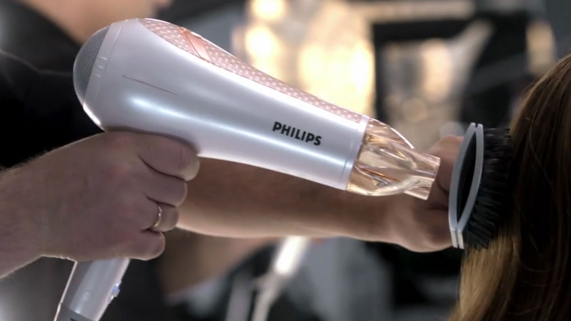 Philips-hair-hairdryer-commercial-for-Russia